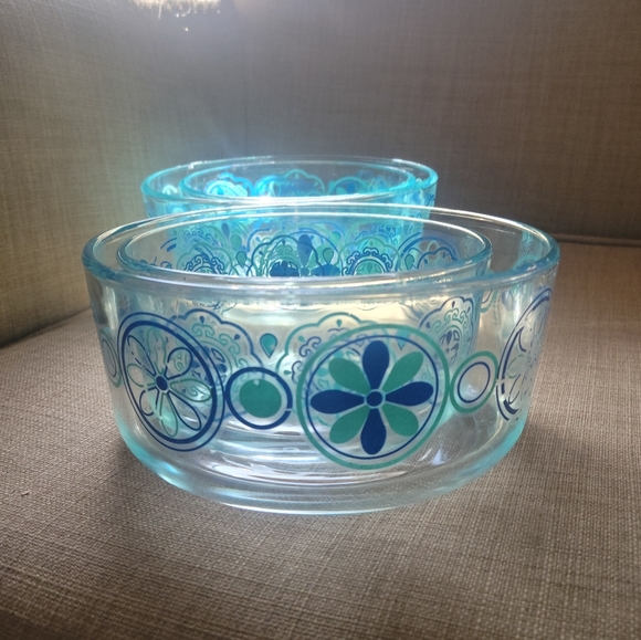2 Pyrex glass bowls aqua blue No Bundles - Picture 5 of 8